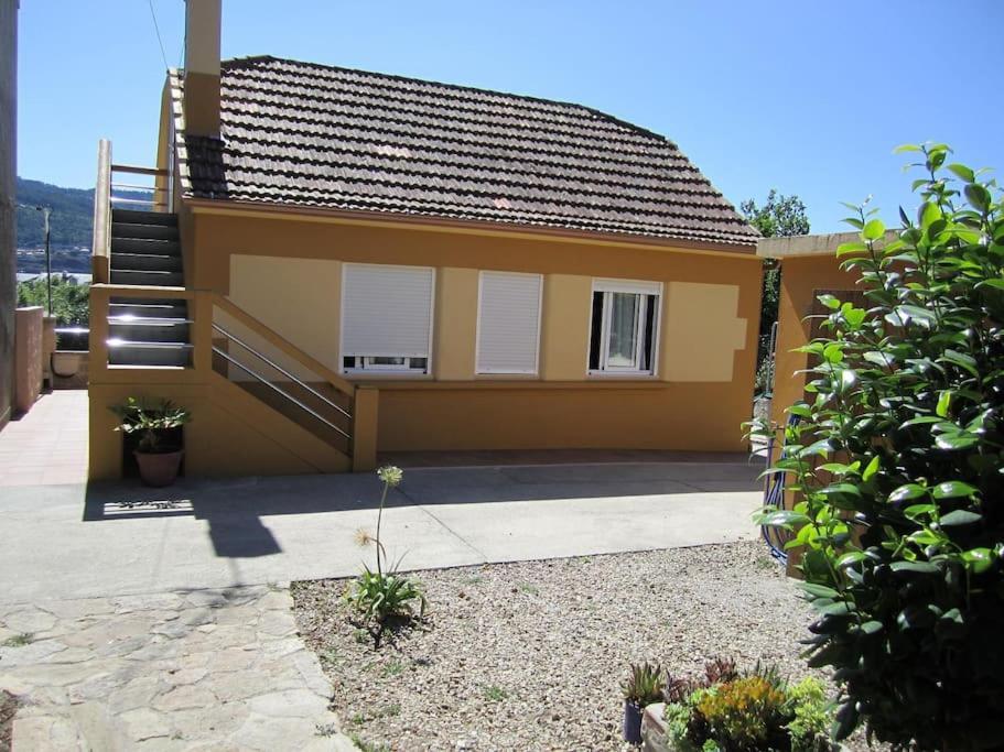 Casita Con Terreno A 10 Minutos Del Centro De Vigo Moaña Exterior foto