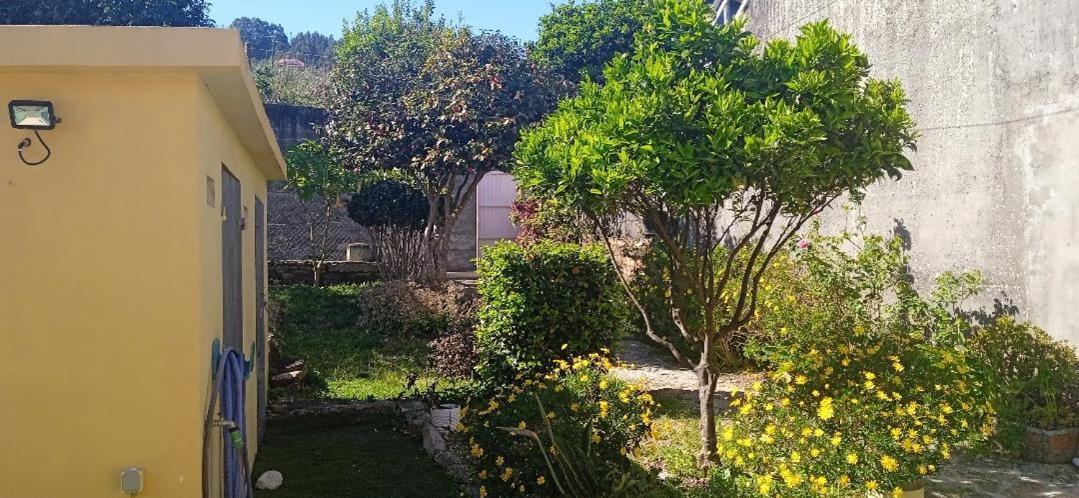 Casita Con Terreno A 10 Minutos Del Centro De Vigo Moaña Exterior foto